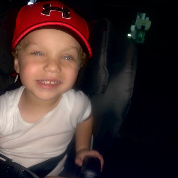 Meet your Posher, Amber - Picture 2 of 8